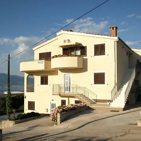 Ljilja Sea View סלאטינה