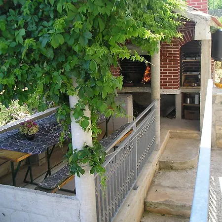 Apartament Ljilja Sea View Slatine