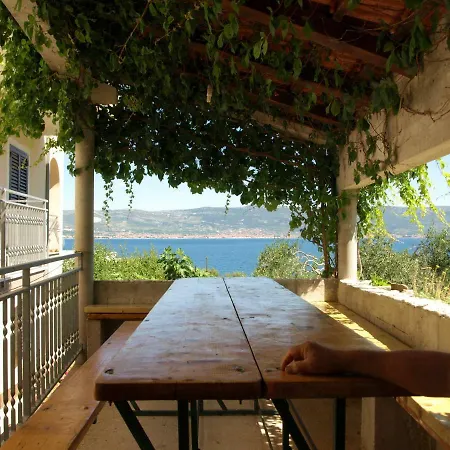 Ljilja Sea View 아파트